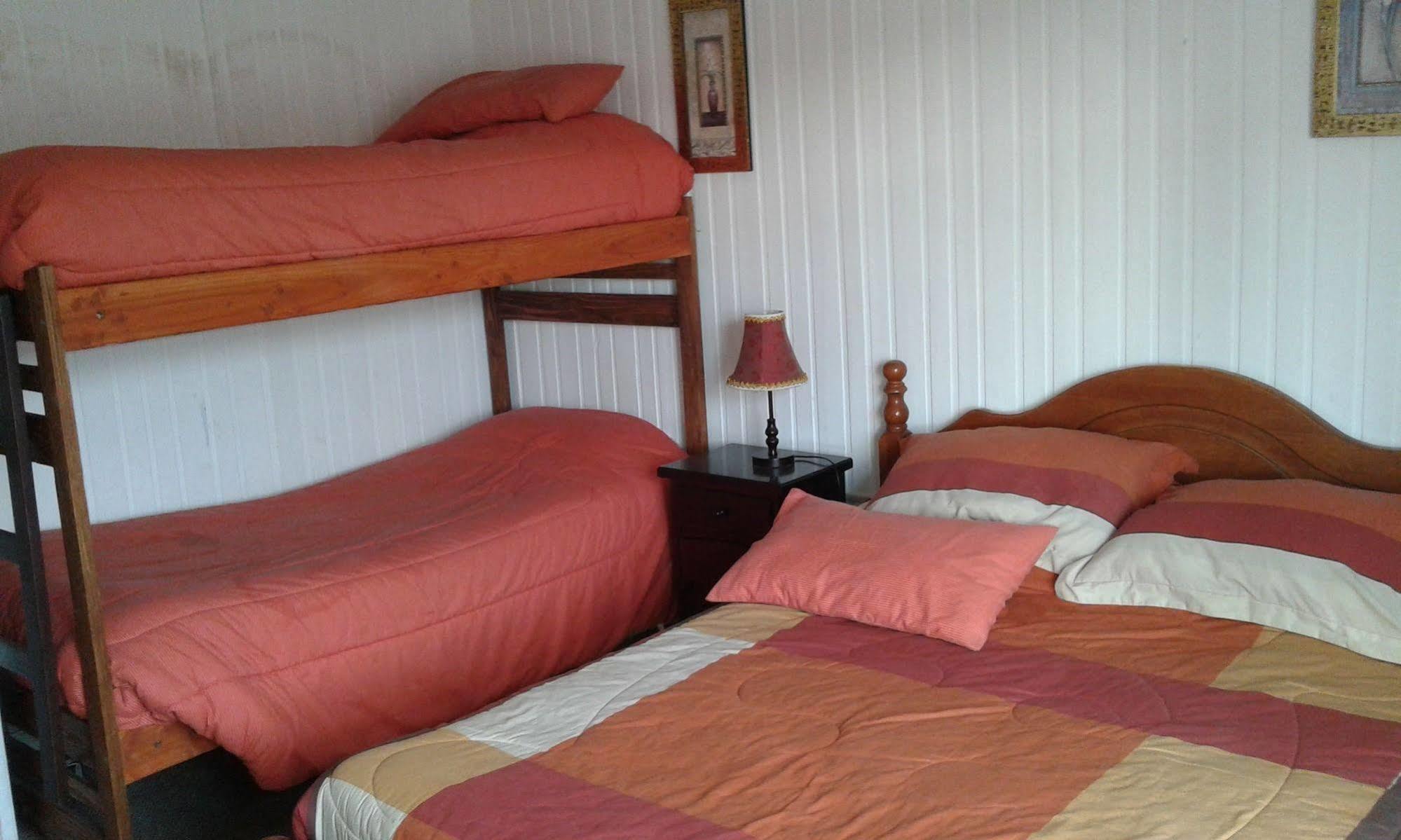 Hostal Valentino ויאריקה מראה חיצוני תמונה